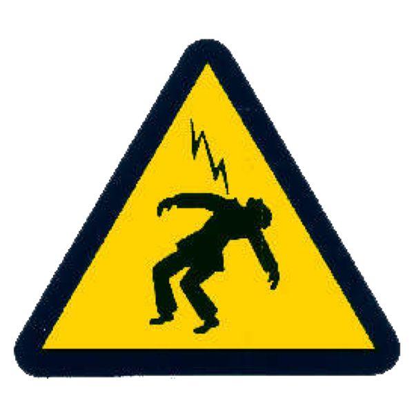 CAT AM41/1   TRIANGLE ALU T 10 EDF HOMME FOUD